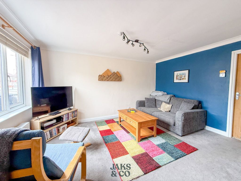 Property photo 2 of 24
