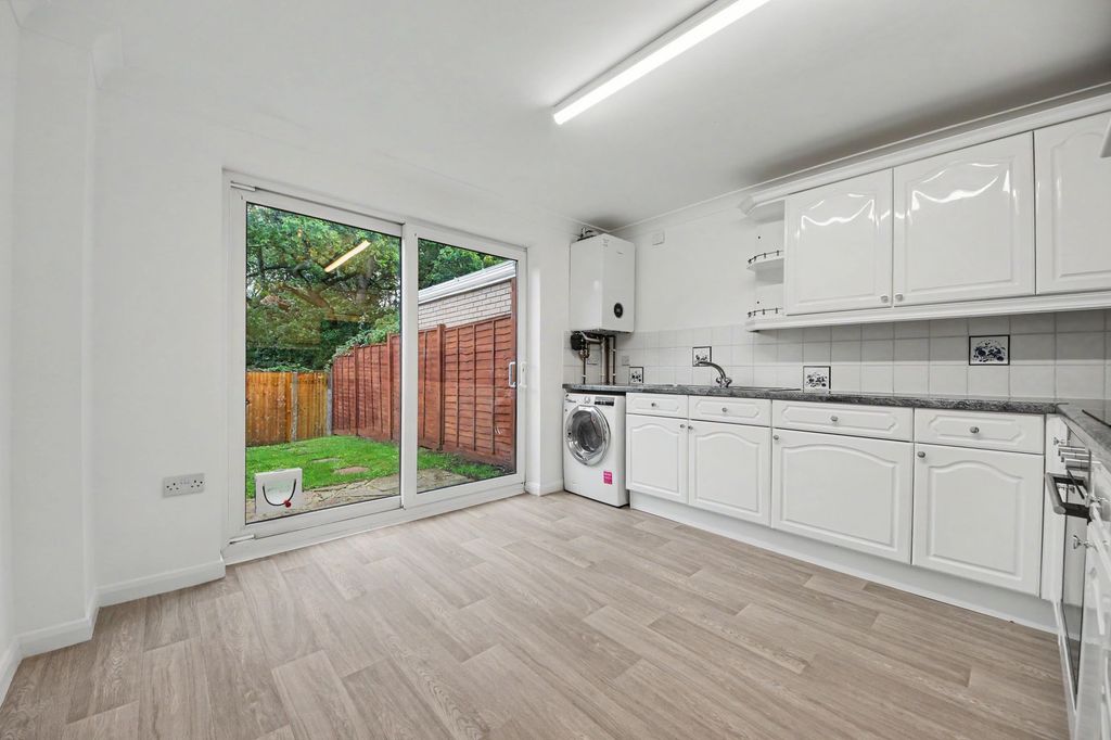 Property photo 3 of 13