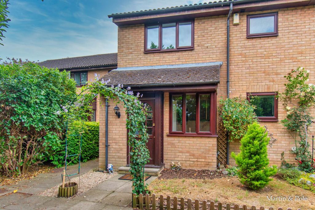 Property photo 1 of 6