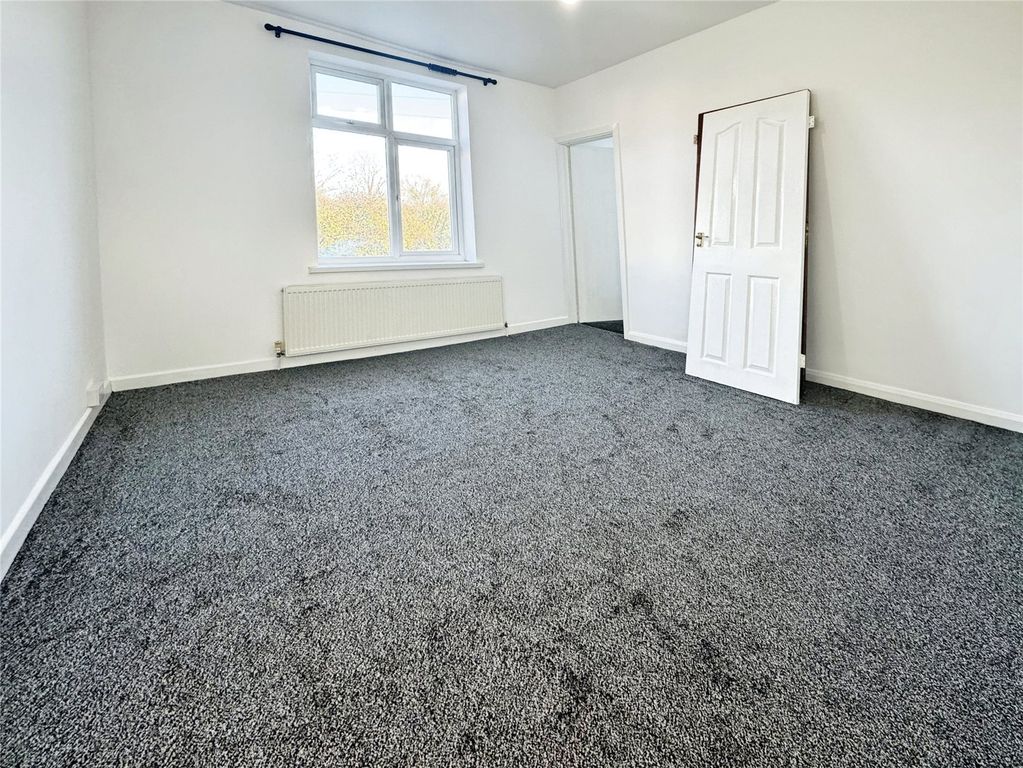 Property photo 2 of 7 Picture No. 01