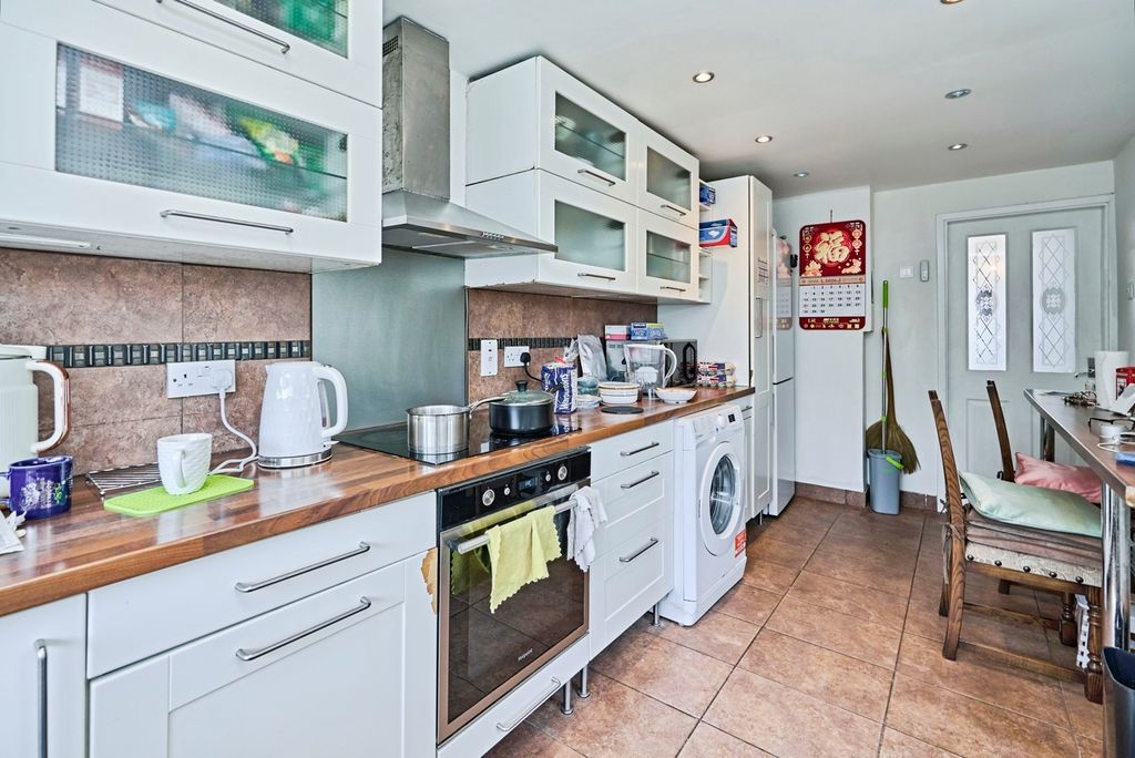 Property photo 3 of 20 Pbox-Img.Jpg