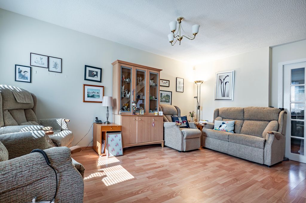 Property photo 3 of 26