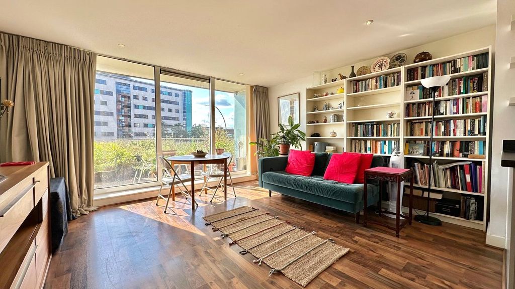 Property photo 1 of 14 Picture No. 05