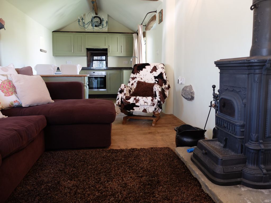 Property photo 2 of 11