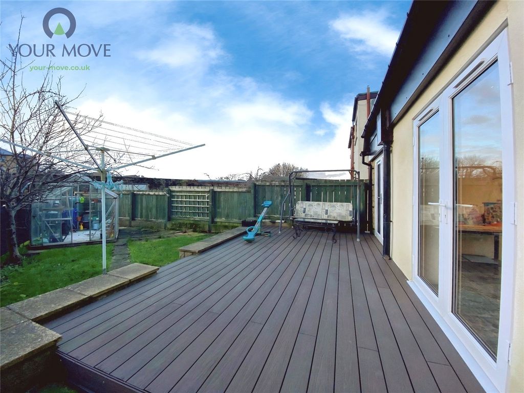 Property photo 2 of 28 Picture No. 26