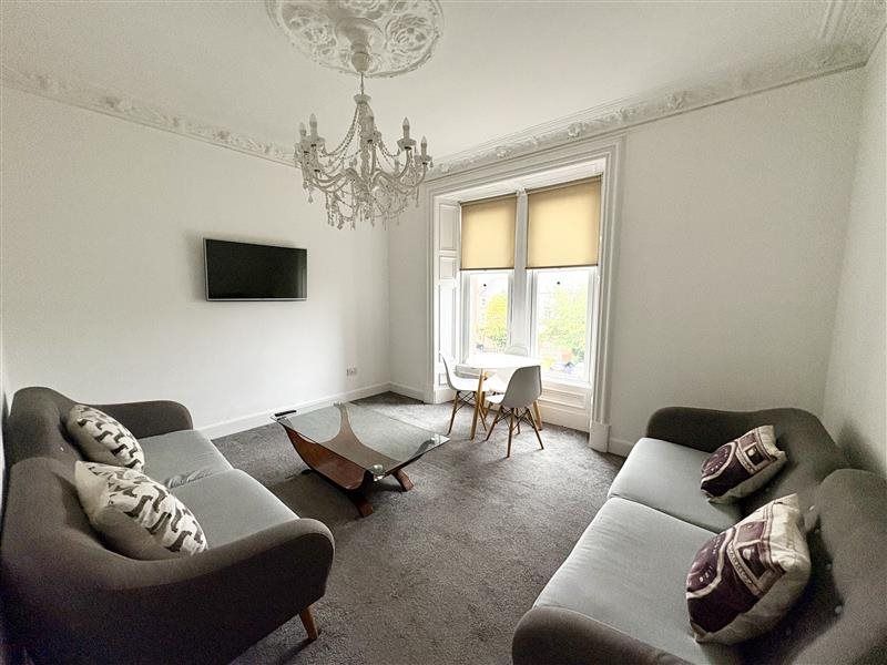 Property photo 2 of 7 Living Room