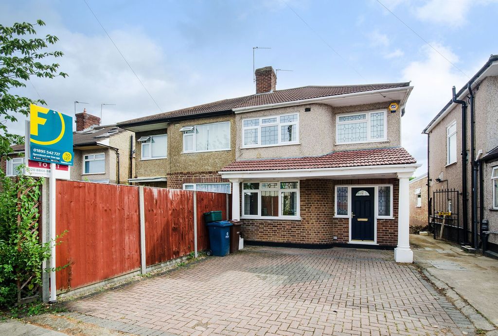 Property photo 1 of 8