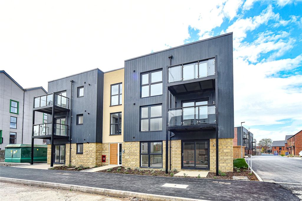 Property photo 1 of 24 Picture No. 29