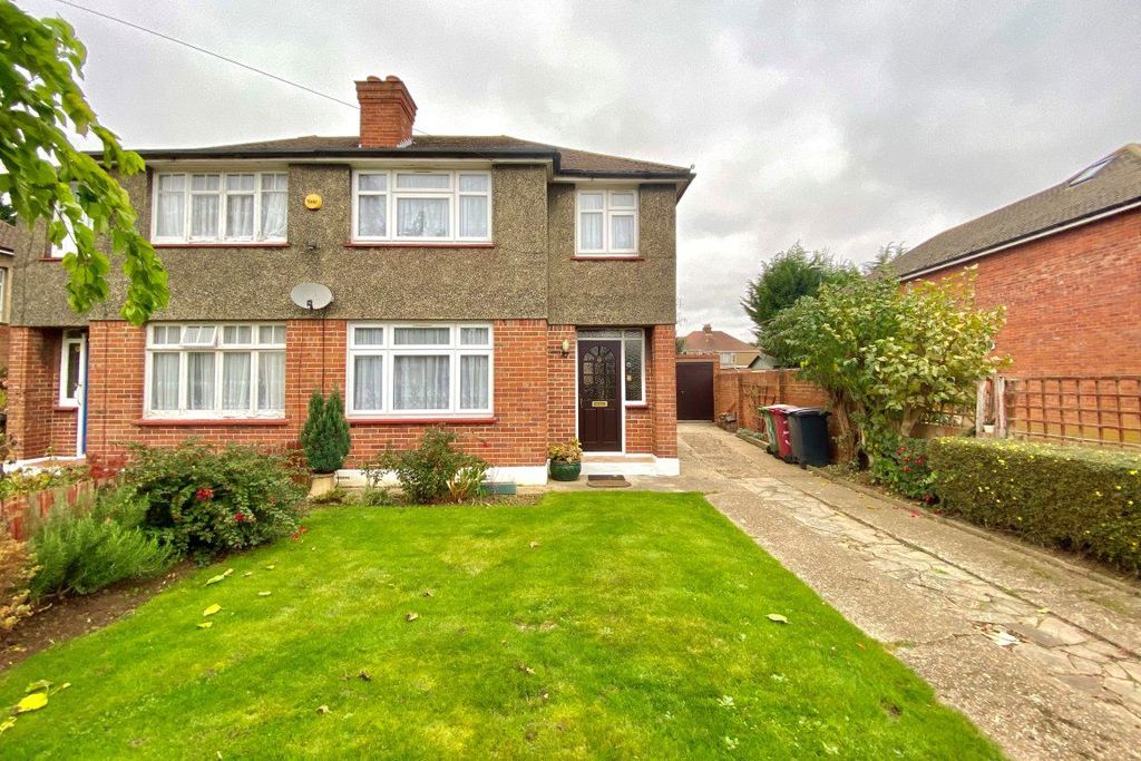 Property photo 1 of 9