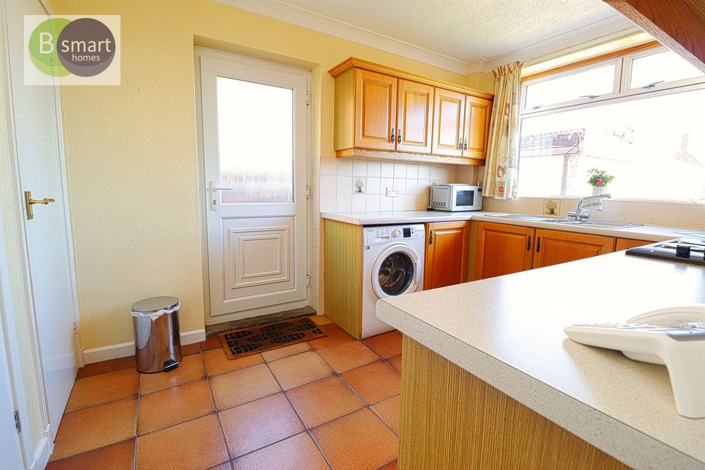 Property photo 2 of 15 Img_0558