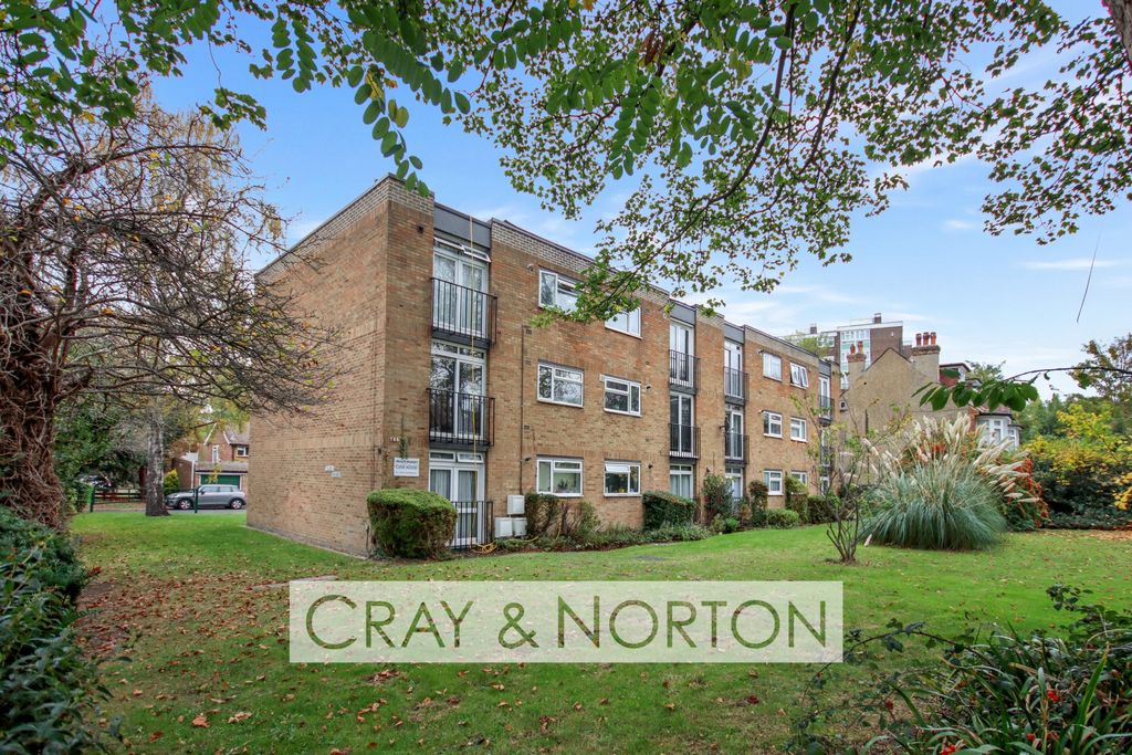 Property photo 1 of 7 Photo 7