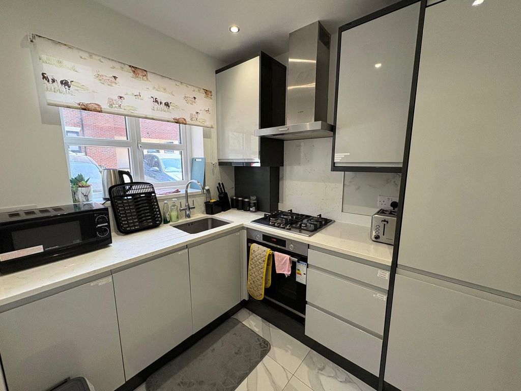 Property photo 2 of 14 Picture No. 01