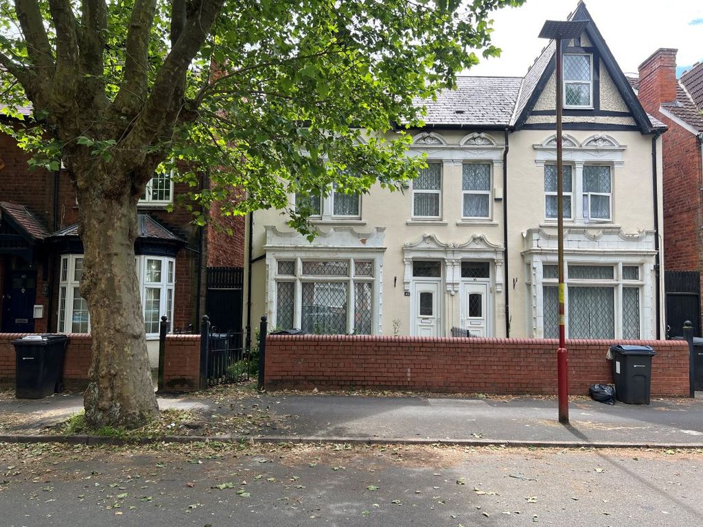 Property photo 1 of 35