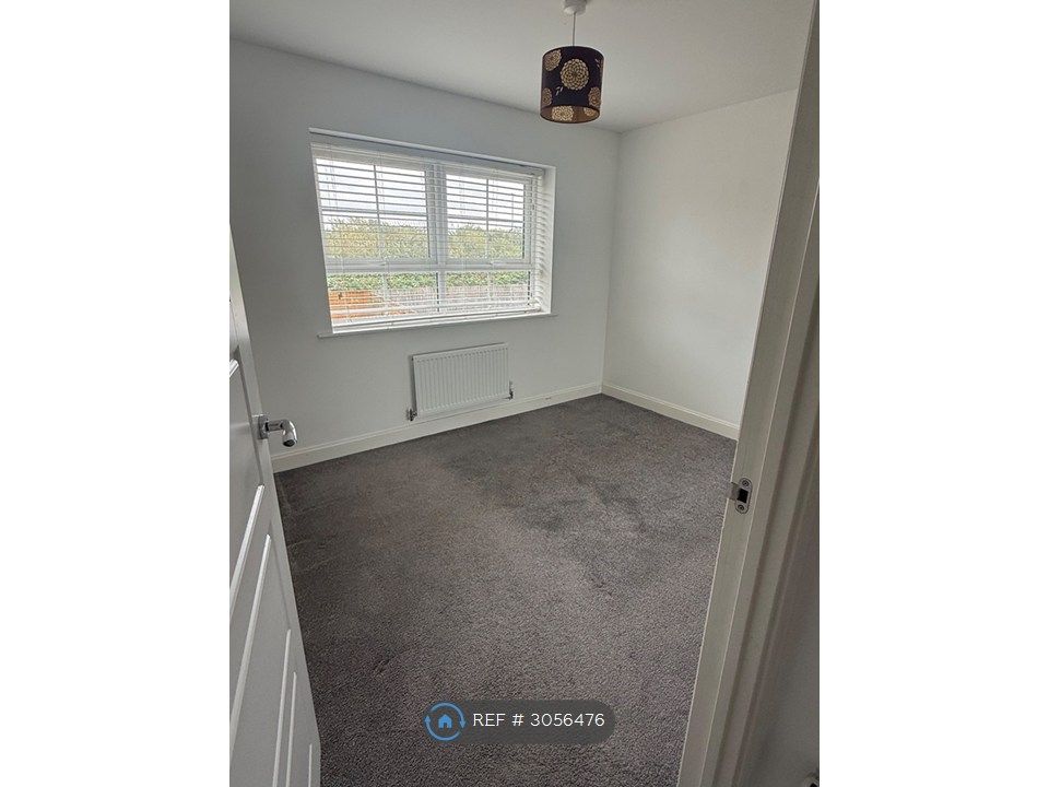 Property photo 3 of 13 Bedroom. 1