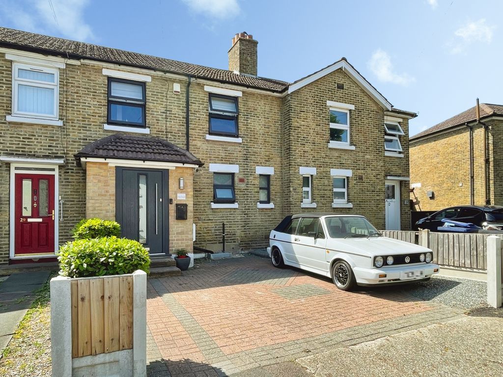 Property photo 1 of 27 Wood Avenue