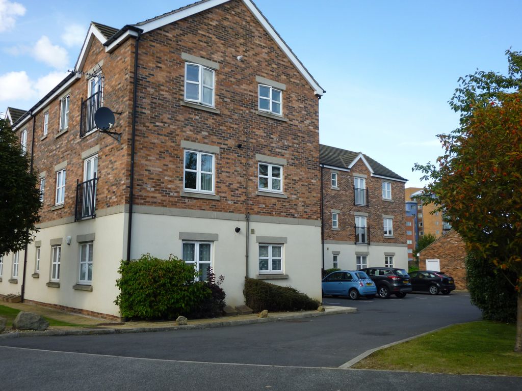 Property photo 1 of 7 Two Bedroom First Floor Apartment - Temple Court, Wakefield