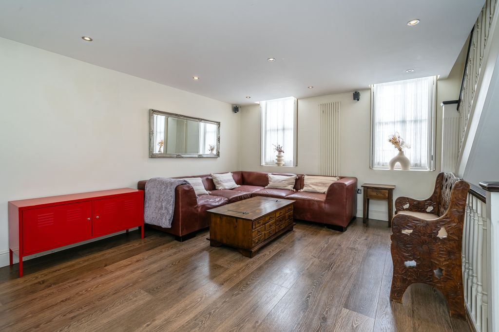Property photo 2 of 28 2