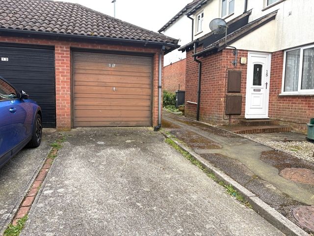 Property photo 2 of 8