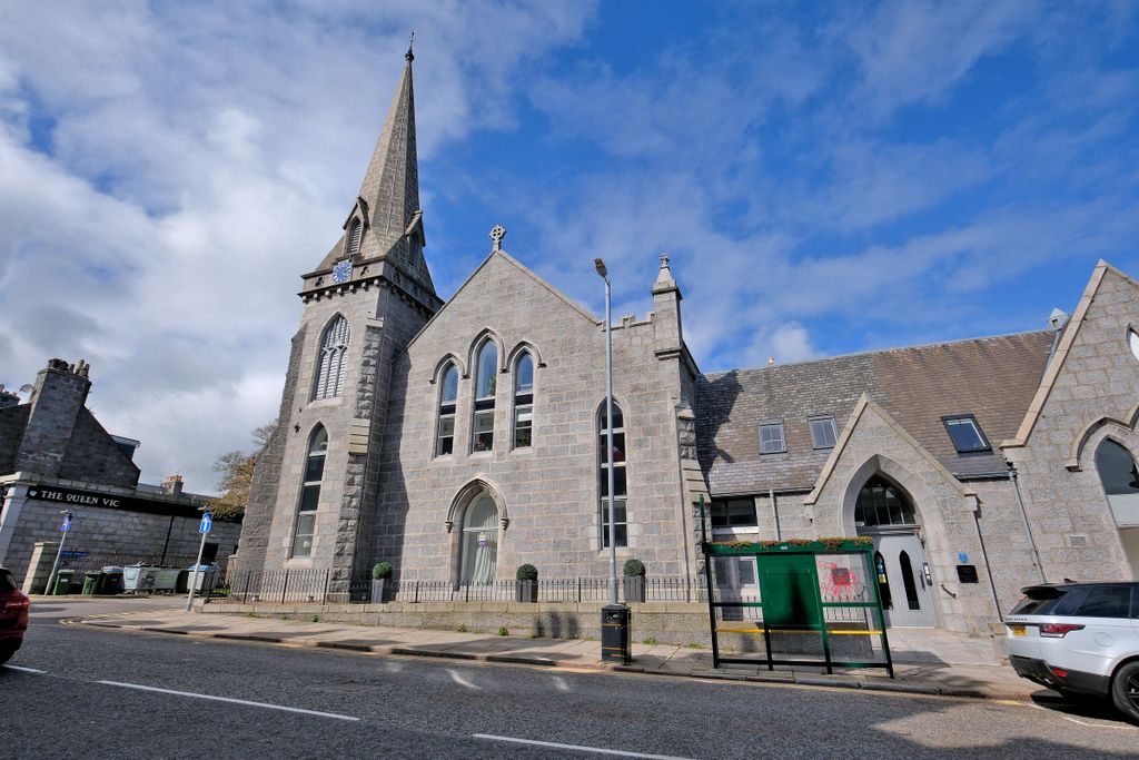3 bed flat for saleFlat 7 120 Rosemount Place, Rosemount, Aberdeen AB25