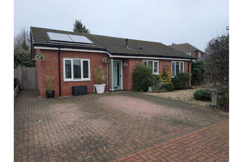 Property photo 1 of 21