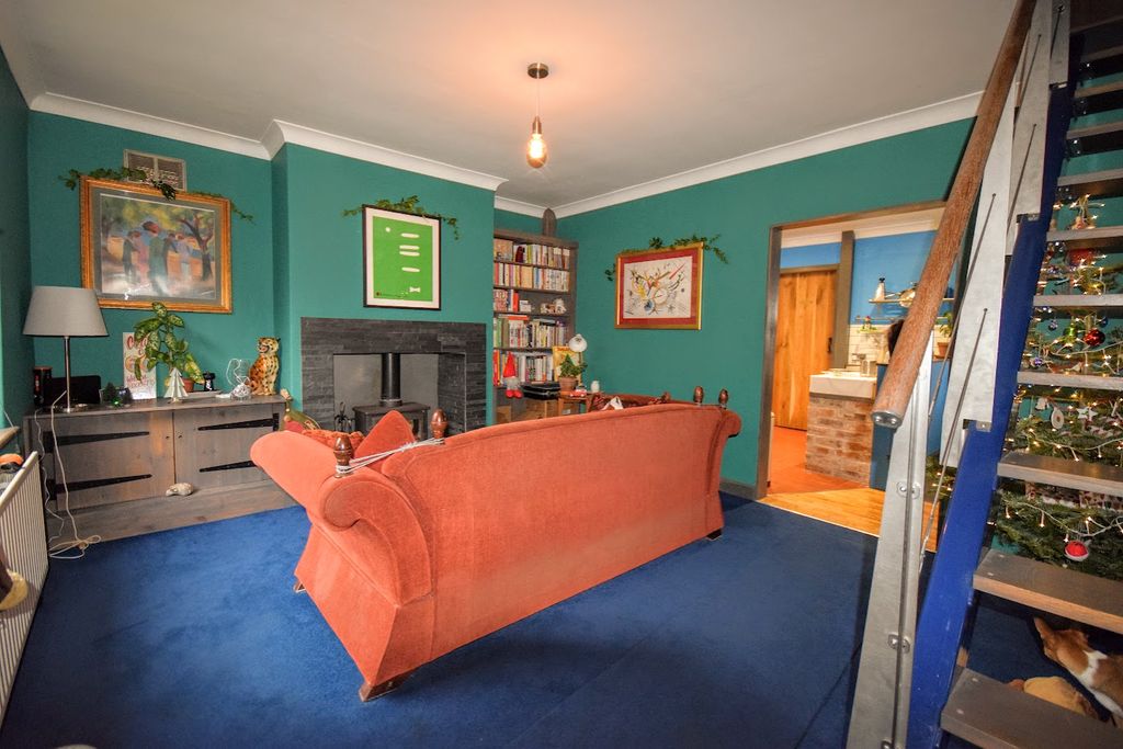 Property photo 2 of 14