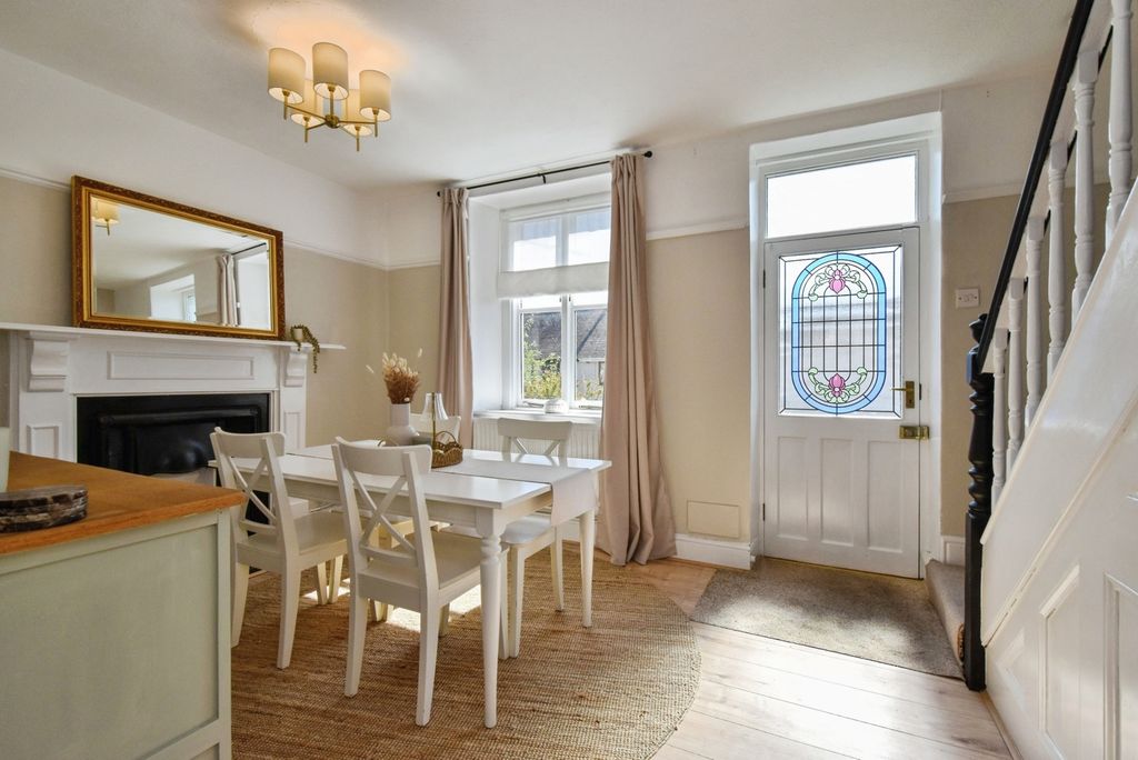 Property photo 3 of 18 Pbox-Img.Jpg
