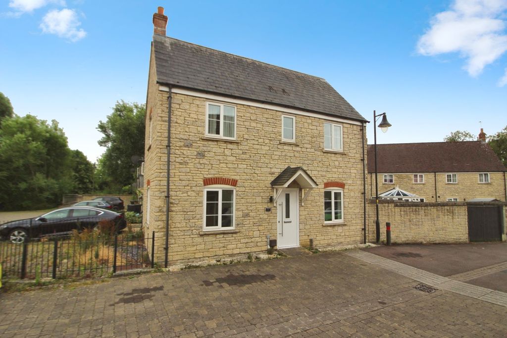 Property photo 1 of 19