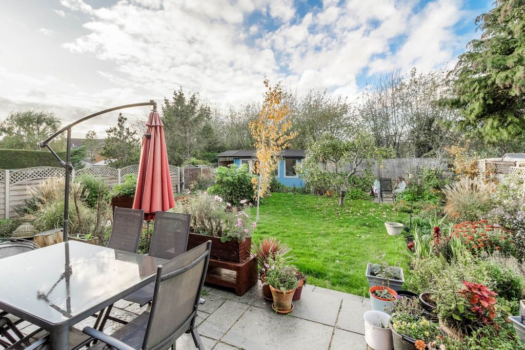 Property photo 3 of 23