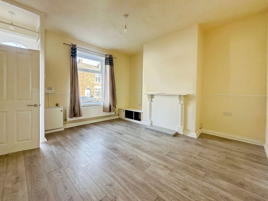 Property photo 2 of 9 Lounge