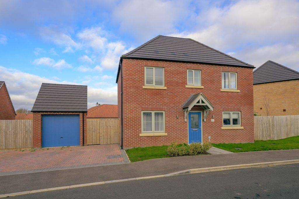 Property photo 1 of 25