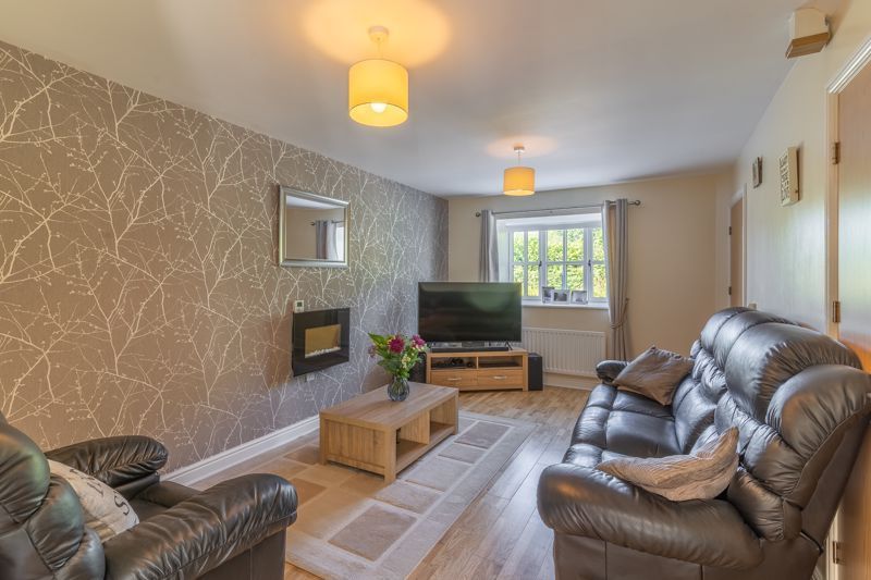 Property photo 3 of 19 Photo 3