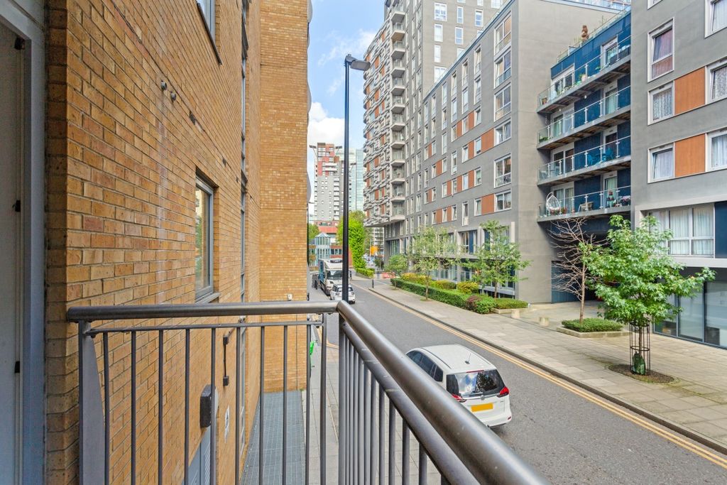 Property photo 3 of 12 Balcony