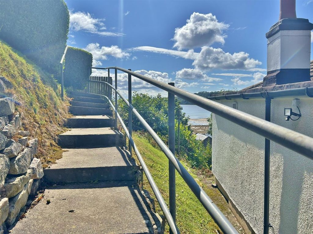 Property photo 3 of 39 Steps Down To Sunnybank