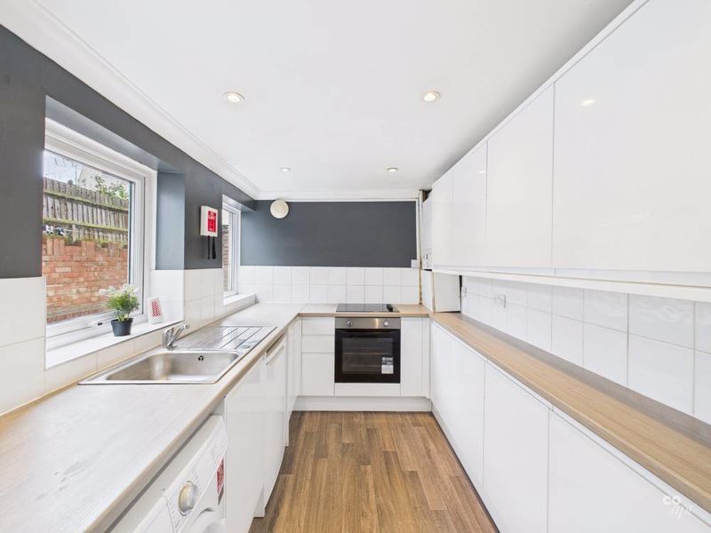 Property photo 2 of 12 Kitchen