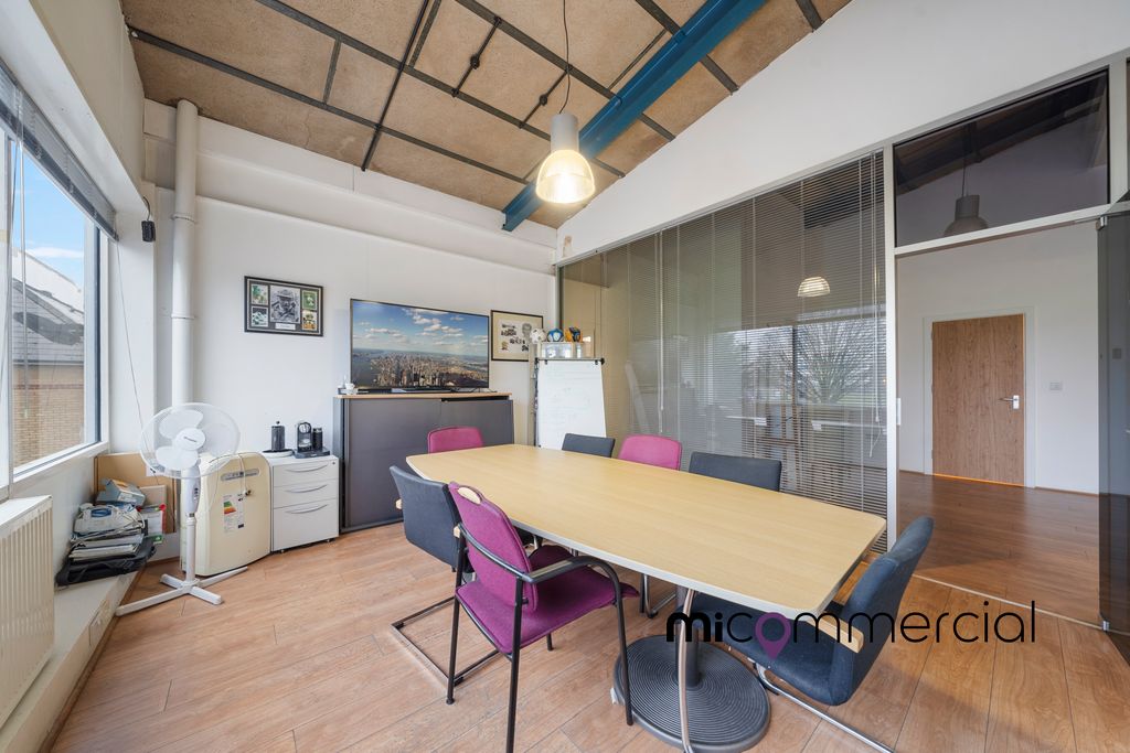 Property photo 2 of 12