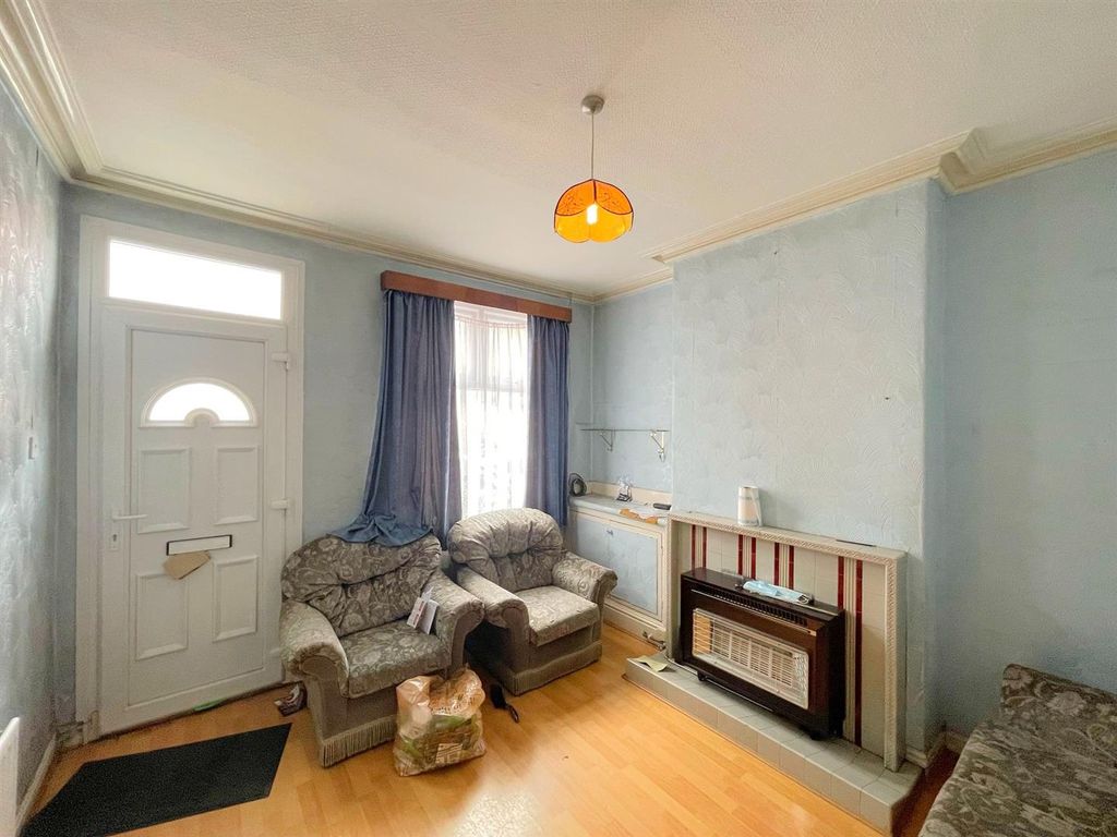 Property photo 2 of 9 Sitting Room