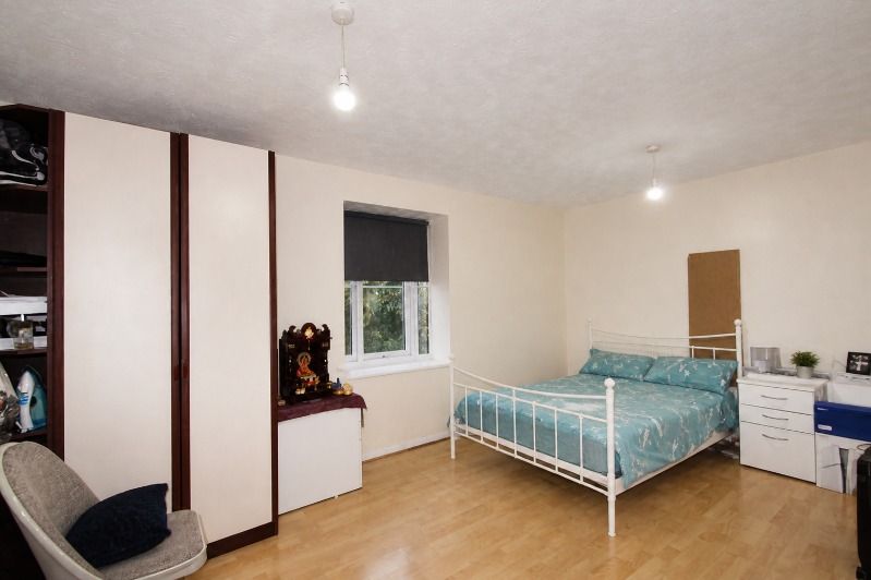 Property photo 1 of 4 Campion Court, Elmore Close, Wembley, Middlesex, Ha0 1Yn