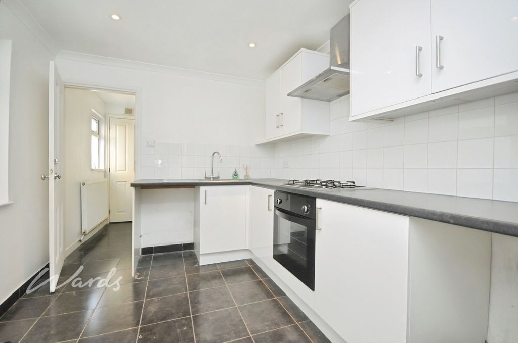 Property photo 3 of 8 Kitchen