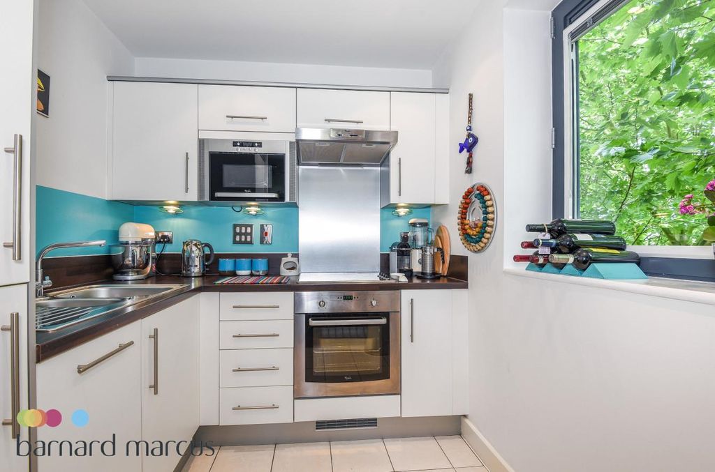 Property photo 1 of 7 Kitchen