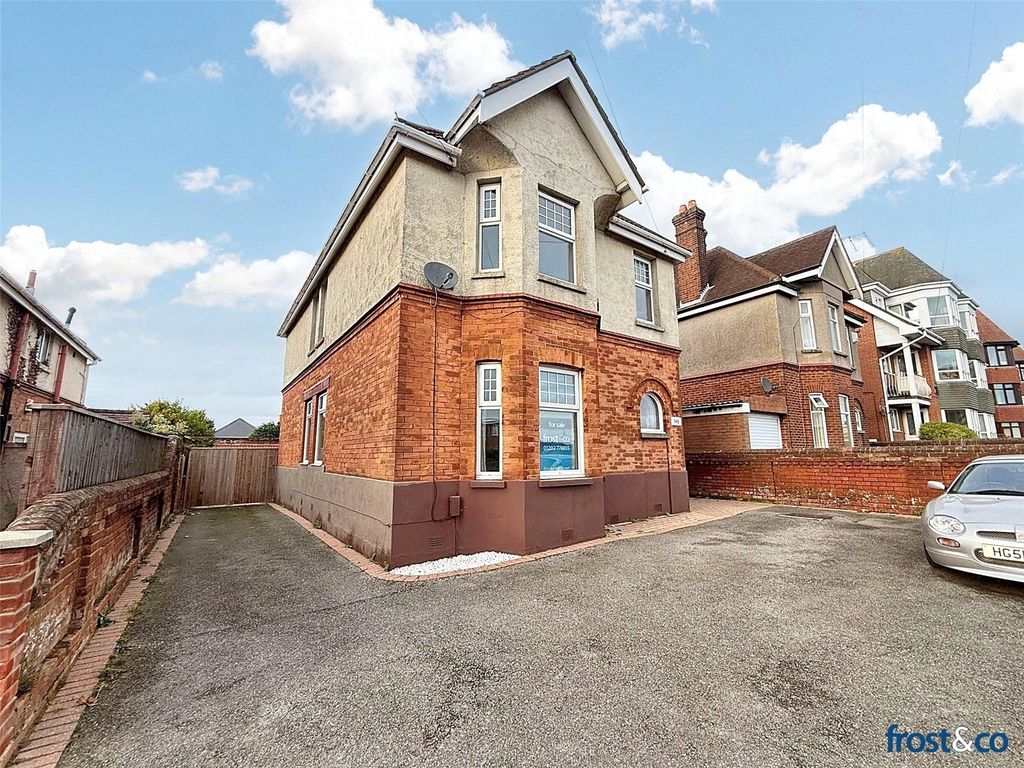 Property photo 1 of 14 Longfleet