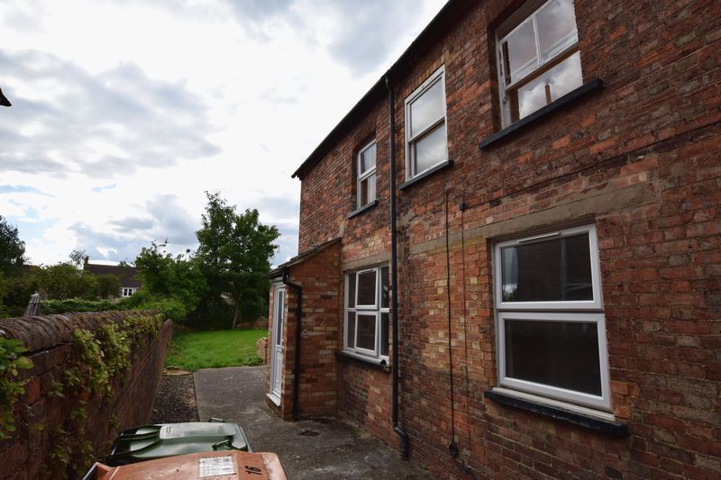 Property photo 1 of 11 Side Aspect