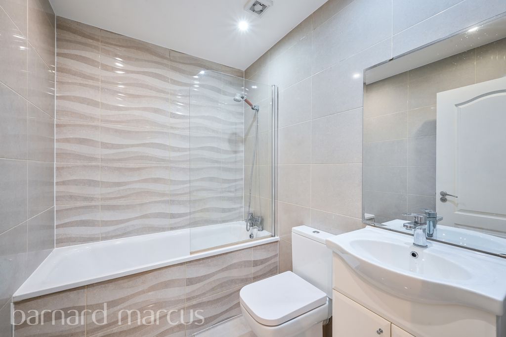 Property photo 2 of 5 Bathroom