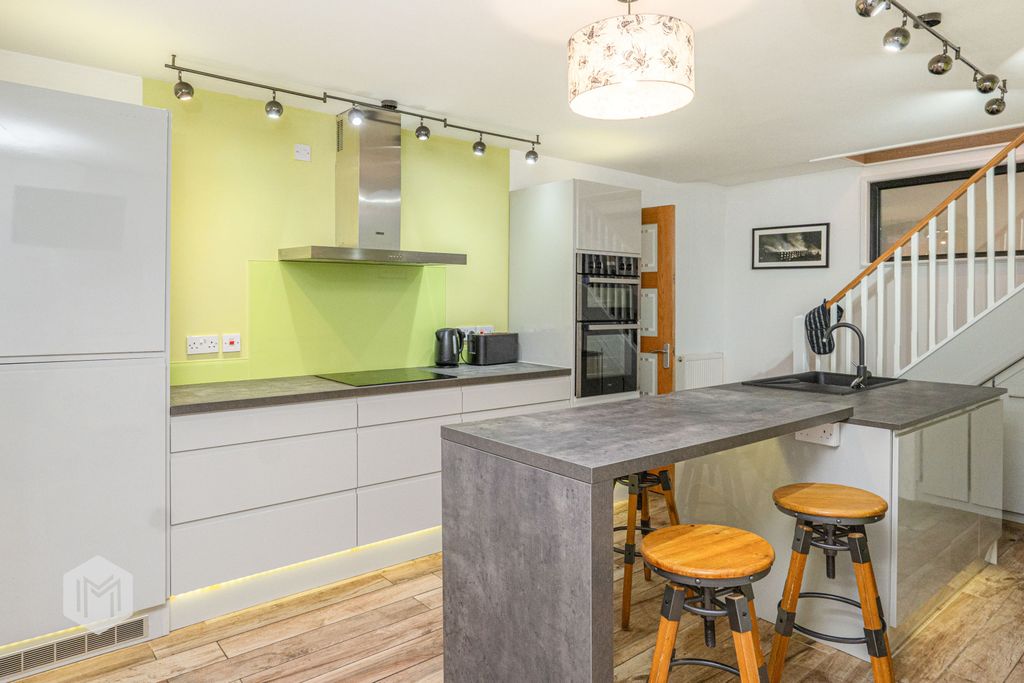 Property photo 2 of 29 Picture No. 08