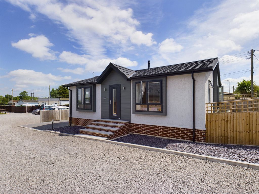 Property photo 1 of 19 Picture No. 02