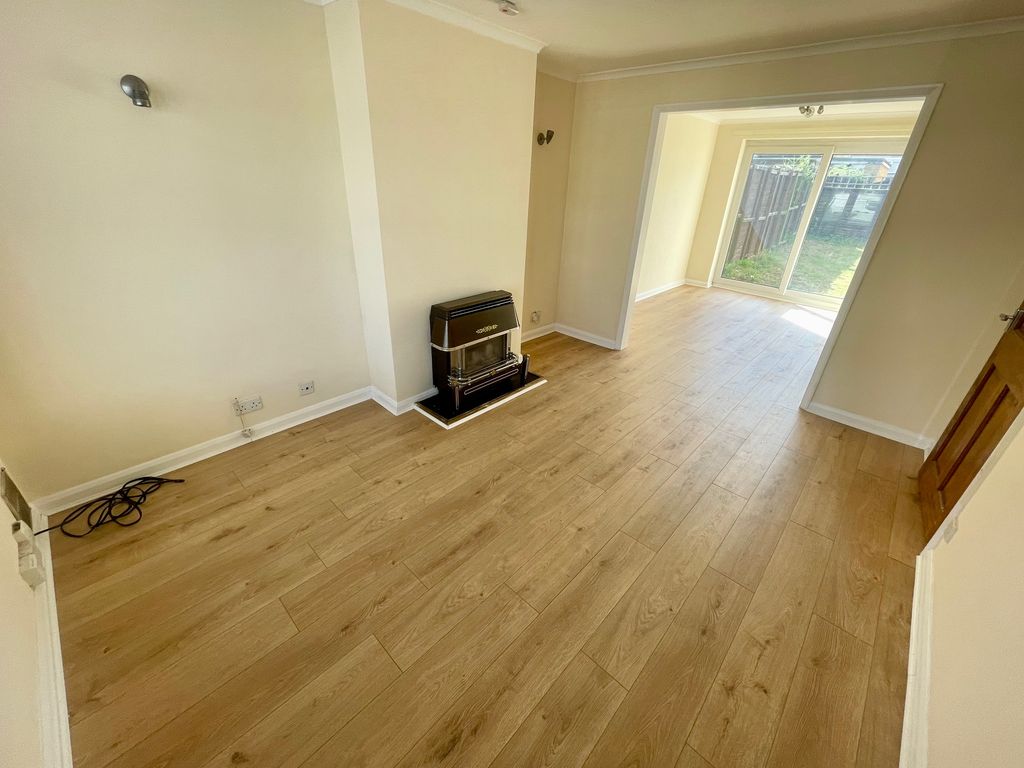 Property photo 3 of 17 Image