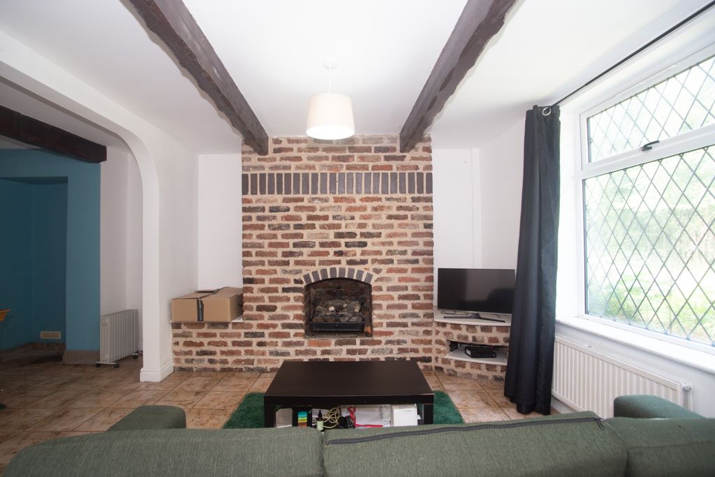 Property photo 2 of 27