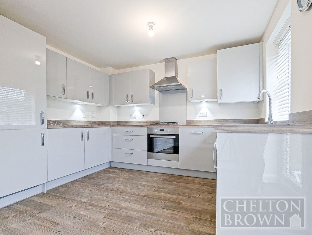 Property photo 2 of 24 Kitchen