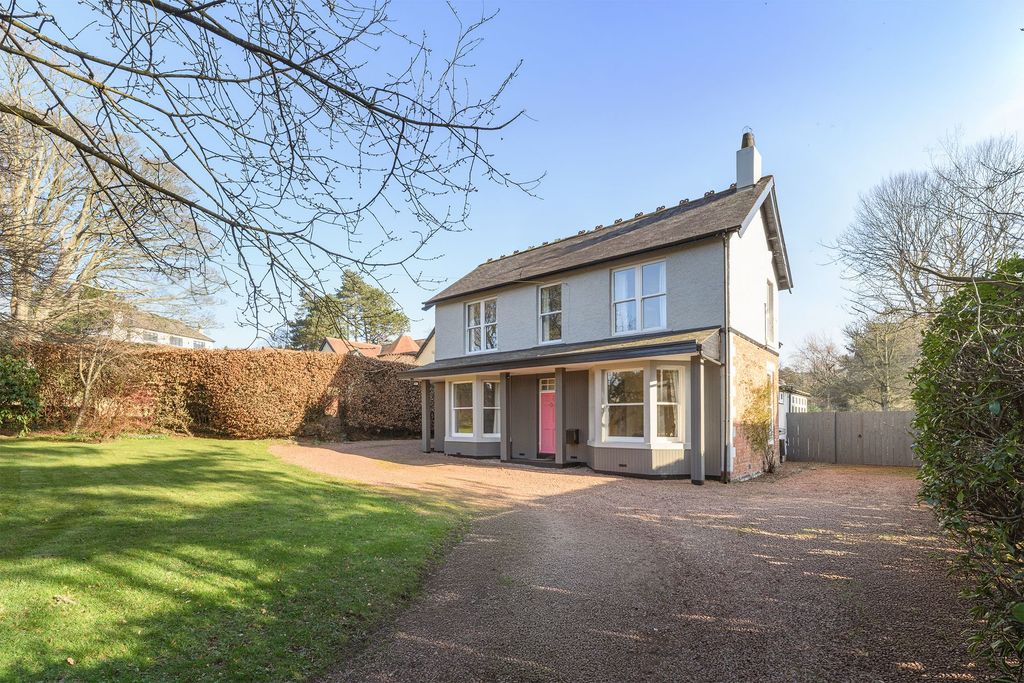 Property photo 1 of 25