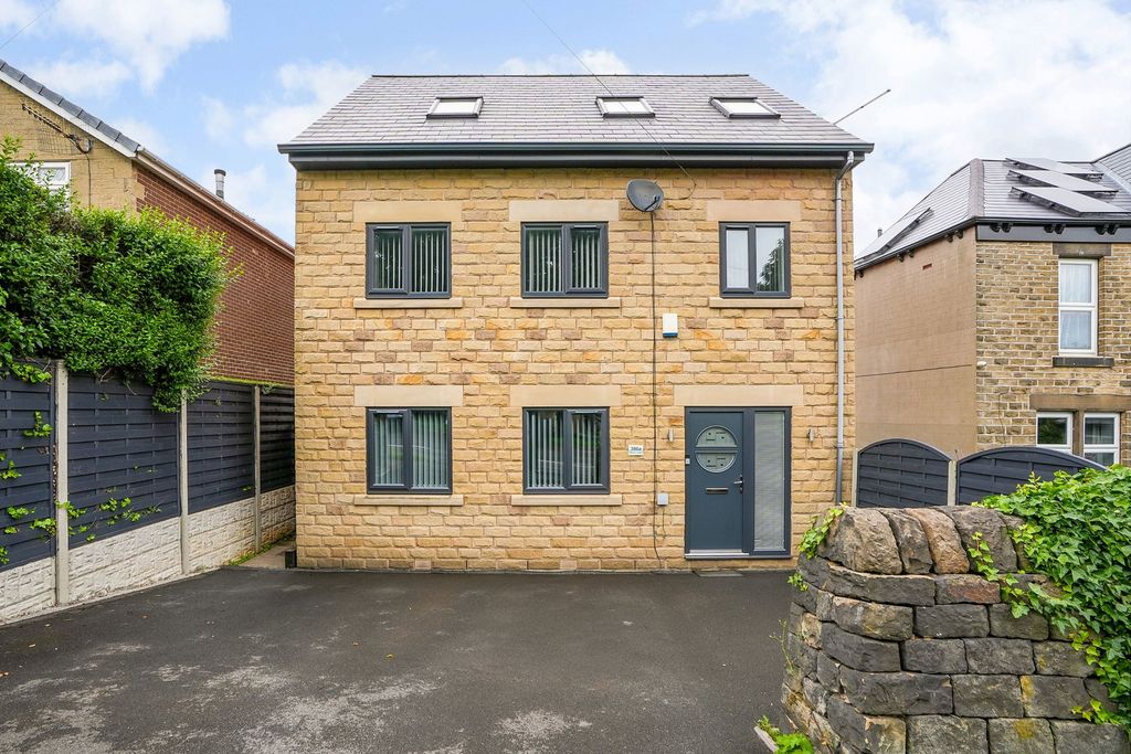 Property photo 1 of 23