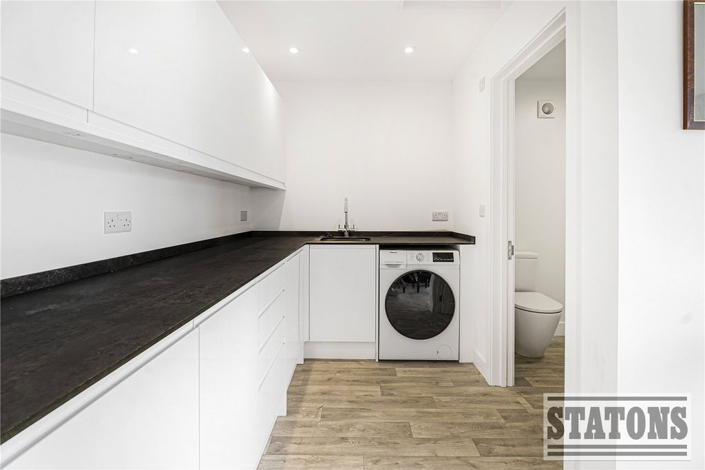 Additional image 51 of 9 bed detached house to rentRush Green, Hertford, Hertfordshire SG13